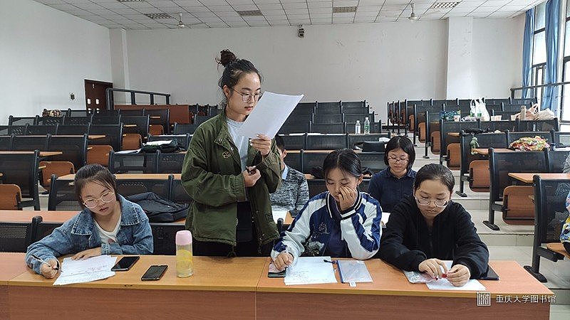 管科团学办公室招新面试顺利进行